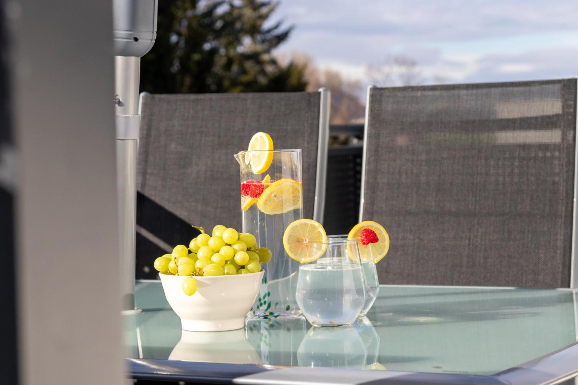 Noblenest: Terrasse - Netflix - Kaffee Leilighet Wien Eksteriør bilde